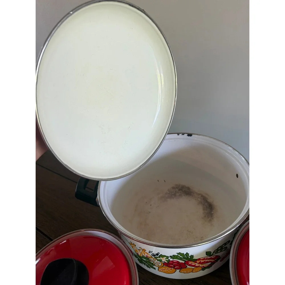 Vintage Enamel Cookware Set 3 Pots Red Lids White Vegetable Print Good Retro 70s